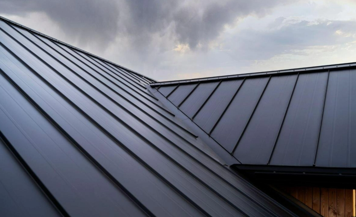 dark colored aluminium composite rooftop